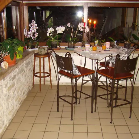 Le Tilleul à Fleurs Couette-café