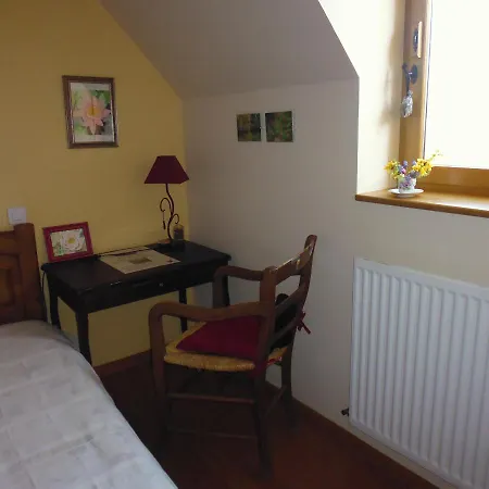 Le Tilleul A Fleurs Bed & Breakfast *